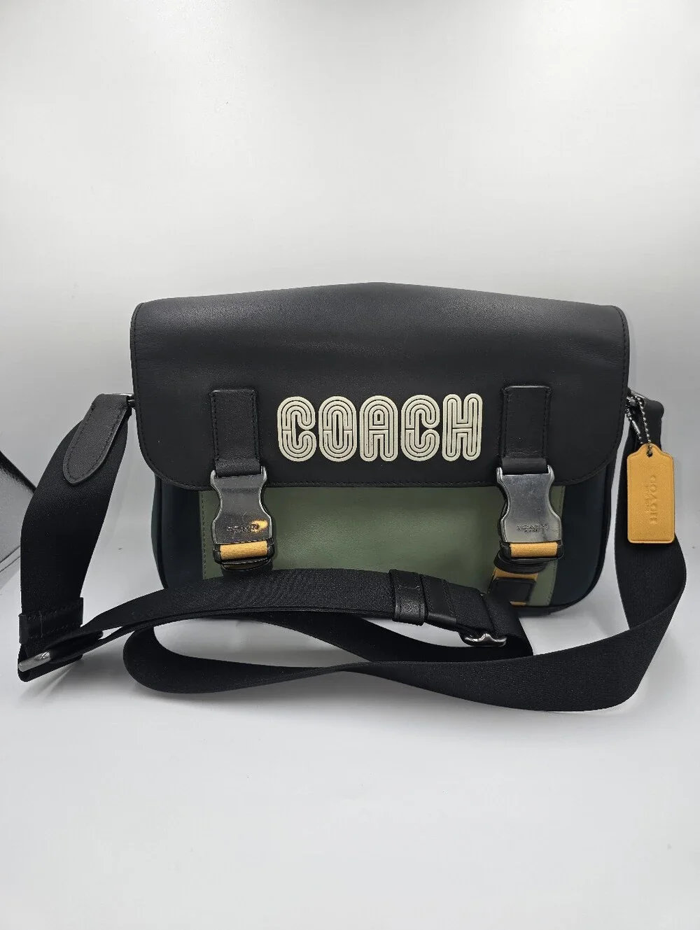 COACH C6657 Black & Green Leather Unisex Messenger Crossbody Bag **